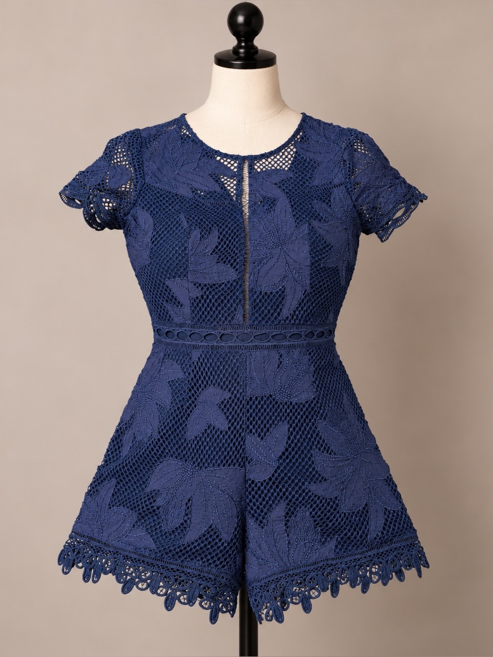 Adelyn Rae Navy Floral Crochet Lace Romper Short Sleeve Size M